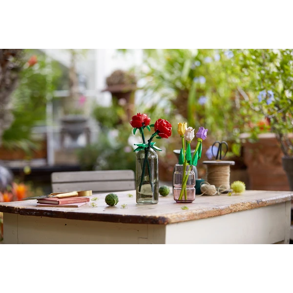 LEGO® BOTANICALS ROSES