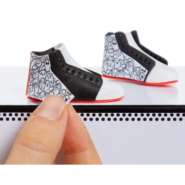 MINIVERSE MAKE IT MINI SNEAKERS 