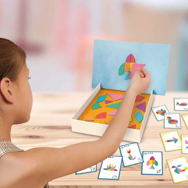 HAPPIHOBBI MAGNET MAGICAL SHAPES 26 EDUCATIONAL PAPER MAGNETS 