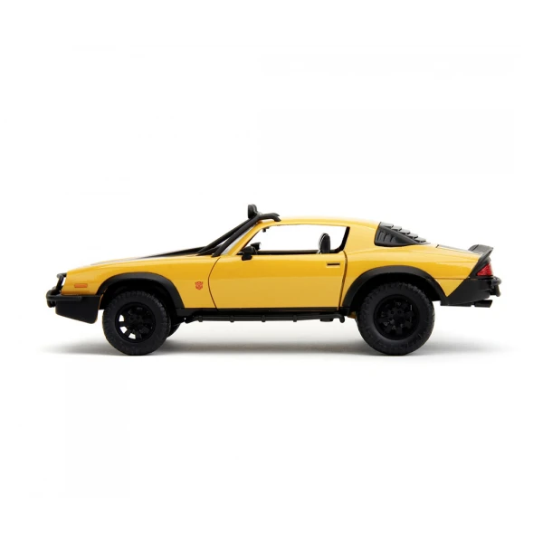 CAR 1:24 TRANSFORMERS BUMBLEBEE
