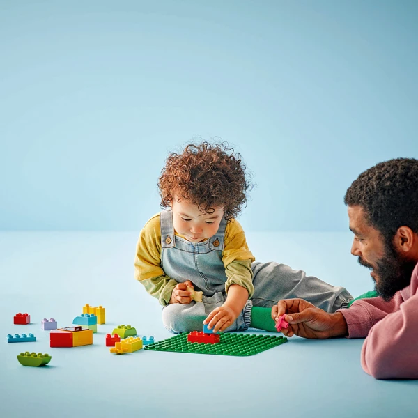 LEGO® DUPLO® ΠΡΑΣΙΝΗ ΒΑΣΗ ΚΑΤΑΣΚΕΥΩΝ