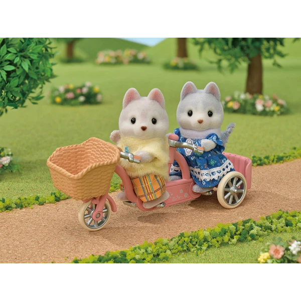 THE SYLVANIAN FAMILIES TANDEM CYCLING SET HUSKY SISTER & BROTHER 5637