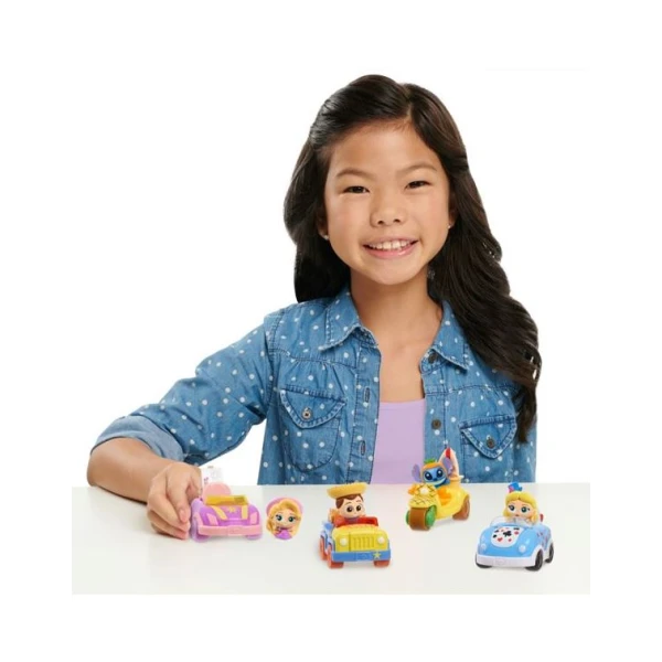 DISNEY DOORABLES VEHICLE WITH SURPRISE FIGURE