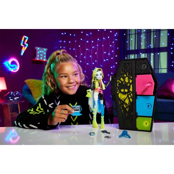 MONSTER HIGH NEON FRIGHTS ΚΟΥΚΛΑ FRANKIE
