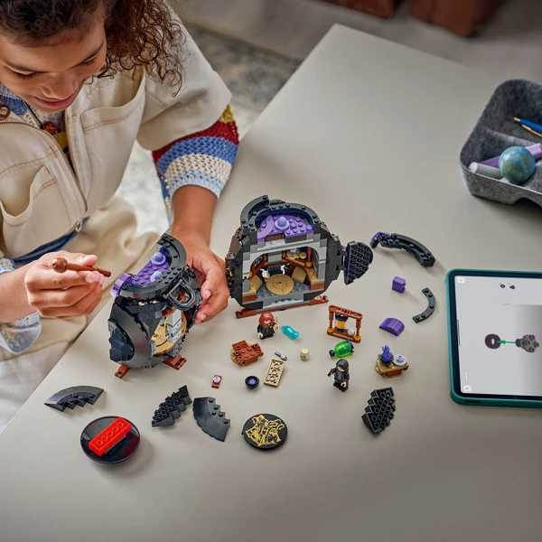 LEGO® HARRY POTTER™ ΚΑΖΑΝΙ: ΑΙΘΟΥΣΑ ΔΙΔΑΣΚΑΛΙΑΣ ΜΥΣΤΙΚΩΝ ΦΙΛΤΡΩΝ