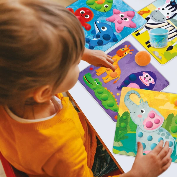 AS ART DOUGH ANIMALS FOR AGES 3+