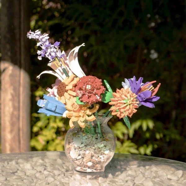 GIRABRILLA FLOWER BUILDING BRICKS - VARIOUS DESIGNS