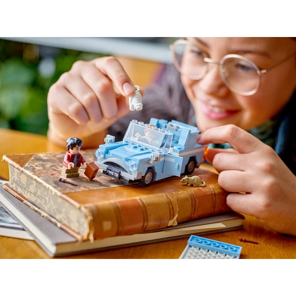 LEGO® HARRY POTTER™ ΙΠΤΑΜΕΝΟ FORD ANGLIA™