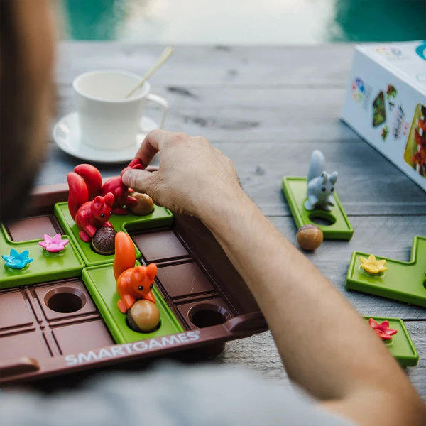 SMARTGAMES BOARD GAME SQUIRRELS GO NUTS XXL