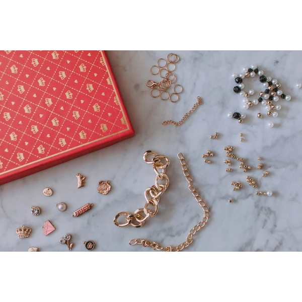 MAKE IT REAL JUICY COUTURE CHAINS & CHARMS 