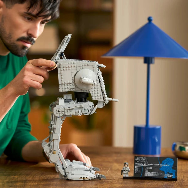 LEGO® STAR WARS™ AT-ST™ WALKER