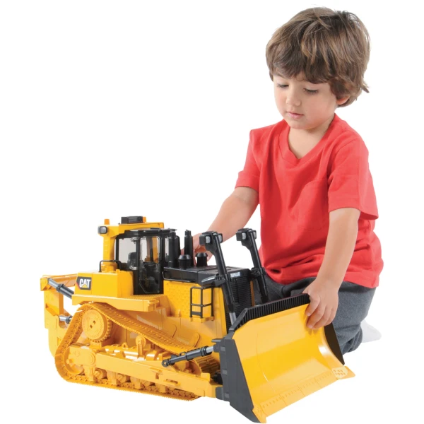 BRUDER CAT LARGE BULLDOZER WITH CATERPILLAR