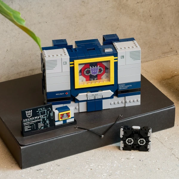 LEGO® ICONS TRANSFORMERS: SOUNDWAVE