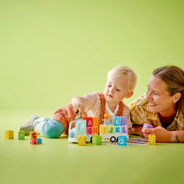 LEGO® DUPLO® TOWN ΦΟΡΤΗΓΟ ΜΕ ΑΛΦΑΒΗΤΟ