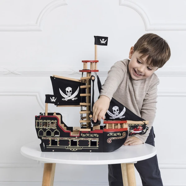 LE TOY VAN WOODEN PIRATE SHIP BARBAROSA