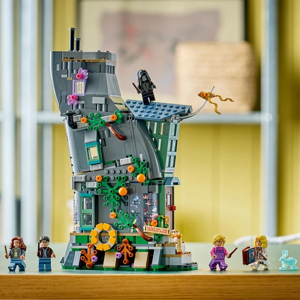LEGO® HARRY POTTER™ ΤΟ ΣΠΙΤΙ ΤΗΣ ΛΟΥΝΑ ΛΑΒΓΚΟΥΝΤ