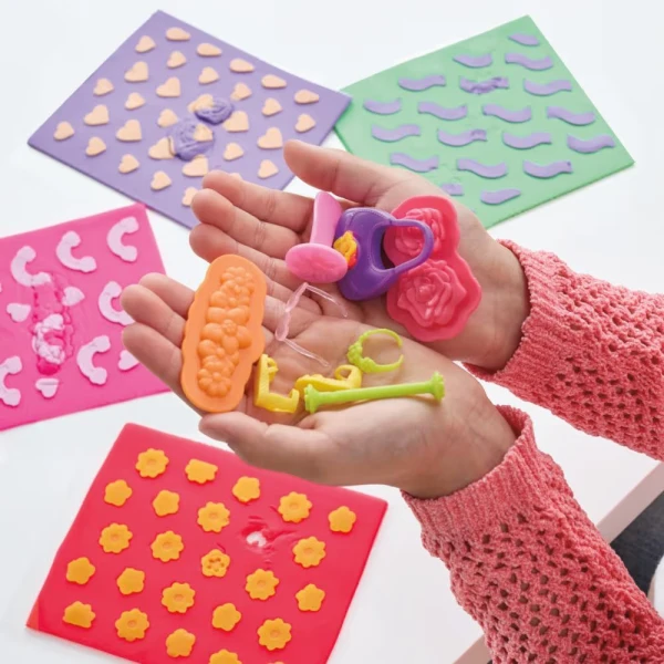 PLAY-DOH BARBIE FLOWERS AND FLORALS