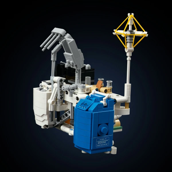 LEGO® TECHNIC™ NASA APOLLO LUNAR ROVING VEHICLE – LRV