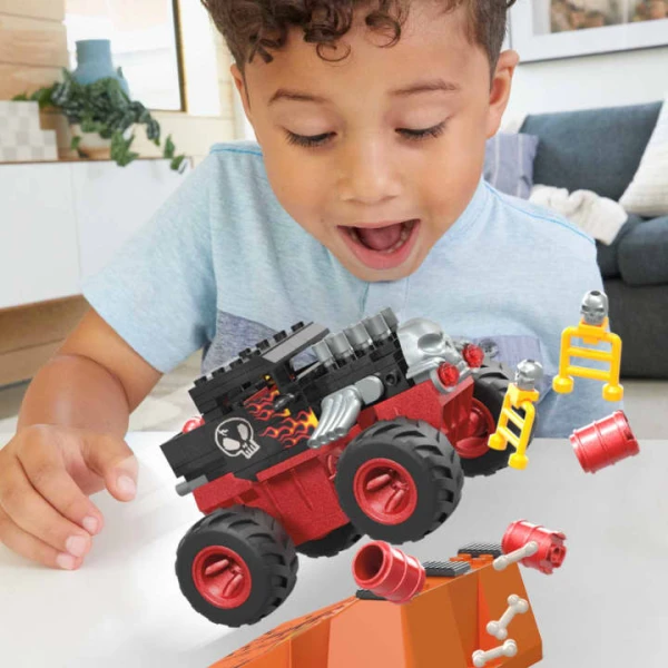 MEGA HOT WHEELS SMASH N CRASH BONE SHAKER 151 pcs.