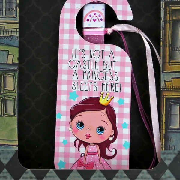 SYNCHRONIA HANDMADE CANDLE 30 cm DOOR HANGER - PRINCESS