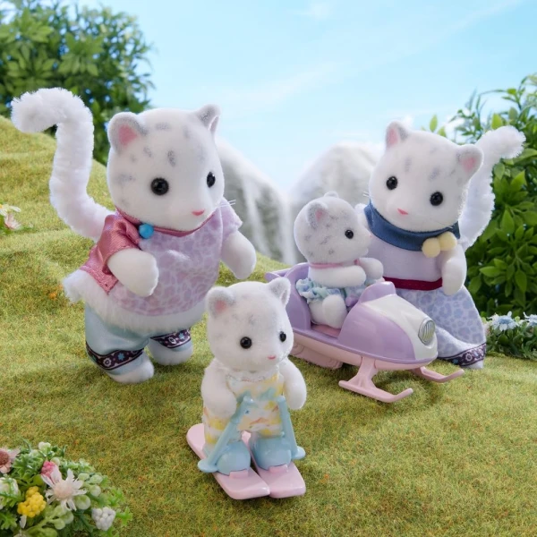 THE SYLVANIAN FAMILIES SNOW LEOPARD FAMILY PLAYSET