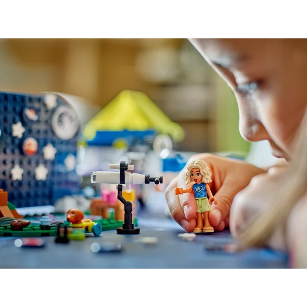 LEGO® FRIENDS STARGAZING CAMPING VEHICLE