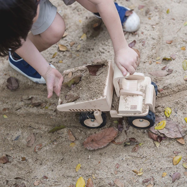 PLAN TOYS WOODEN DUMP TRUCK