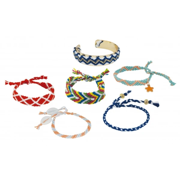 BUKI BE TEENS 15 DELUXE FRIENDSHIP BRACELET MAKING KIT