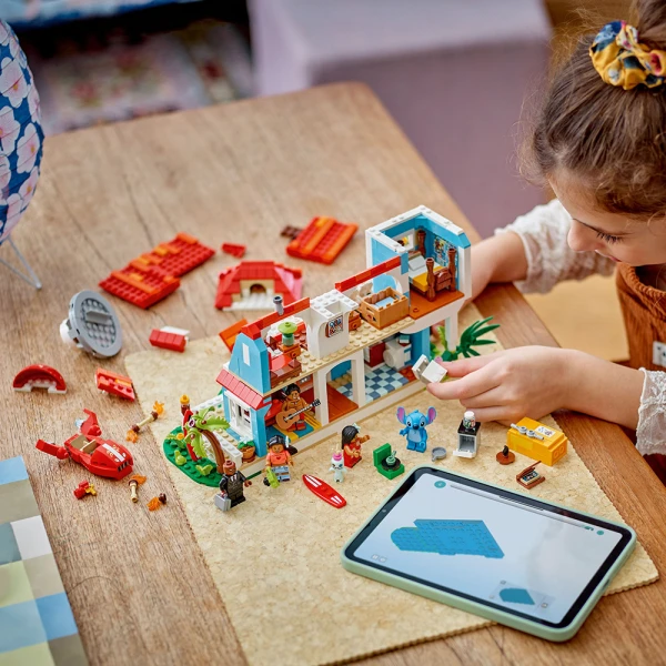 LEGO® DISNEY ΛΙΛΟ ΚΑΙ ΣΤΙΤΣ – ΤΟ ΠΑΡΑΛΙΑΚΟ ΣΠΙΤΙ