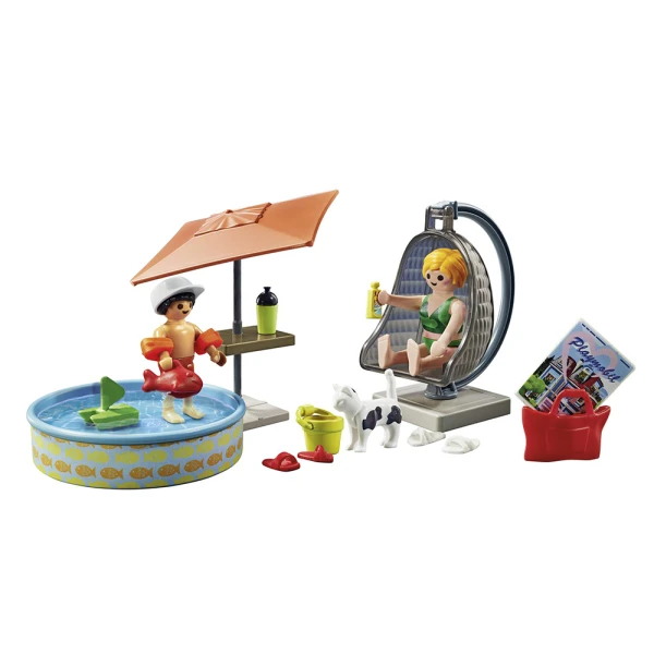 PLAYMOBIL CITY LIFE SPLASHING FUN IN THE GARDEN