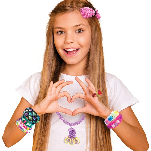 PLEXI-FLEXI LOVE LARGE CASE WITH 4500 LOOMS & 100 CHARMS FOR AGES 5+ 