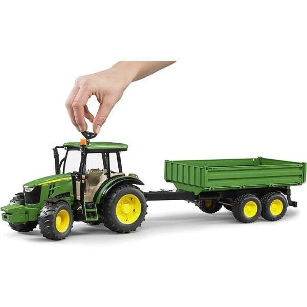 BRUDER TRAKTOR JOHN DEERE 5115M WITH TRAILER