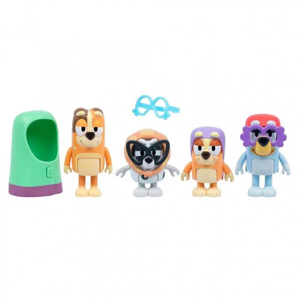 BLUEY SET OF 4 FIGURES WITH ACCESSORIES - HERE COMES THE GRANNIES