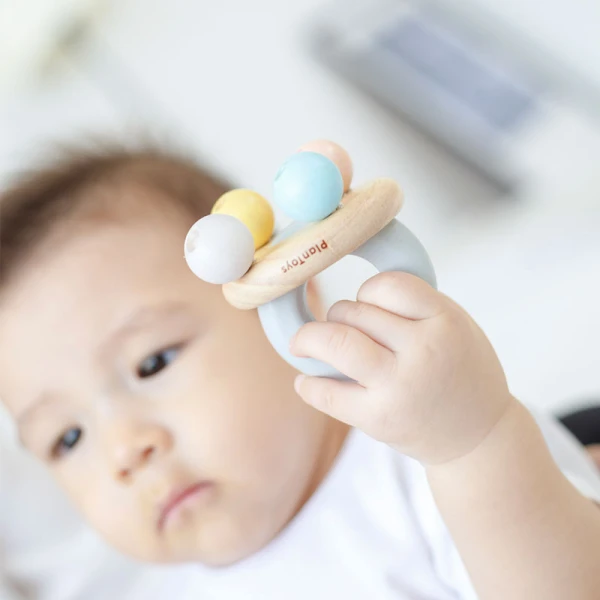 PLAN TOYS ΞΥΛΙΝΗ ΚΟΥΔΟΥΝΙΣΤΡΑ ΚΑΜΠΑΝΑ ΠΑΣΤΕΛ