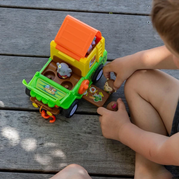 KLOROFIL EDUCATIONAL TOY THE JEEP FOR SAFARI