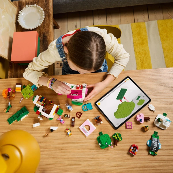LEGO® ANIMAL CROSSING™ ΔΗΜΙΟΥΡΓΙΚΑ ΣΠΙΤΙΑ: ΕΠΟΧΕΣ ΔΙΑΣΚΕΔΑΣΗΣ