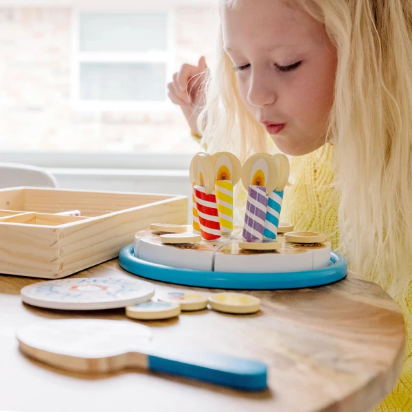 MELISSA & DOUG ΣΕΤ ΞΥΛΙΝΗ ΤΟΥΡΤΑ ΓΕΝΕΘΛΙΩΝ