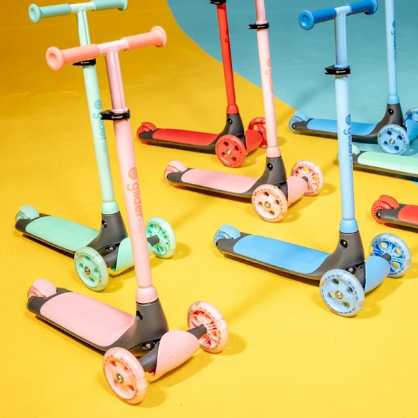 YVOLUTION SKATE YGLIDER KIWI RED