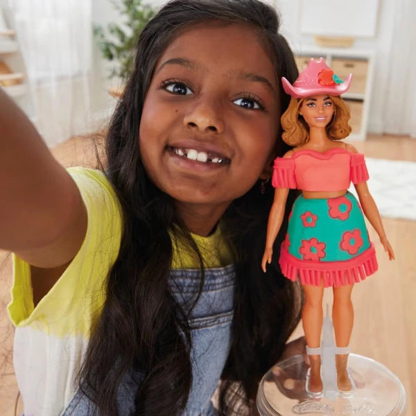 PLAY-DOH BARBIE FLORALS AND FRINGE