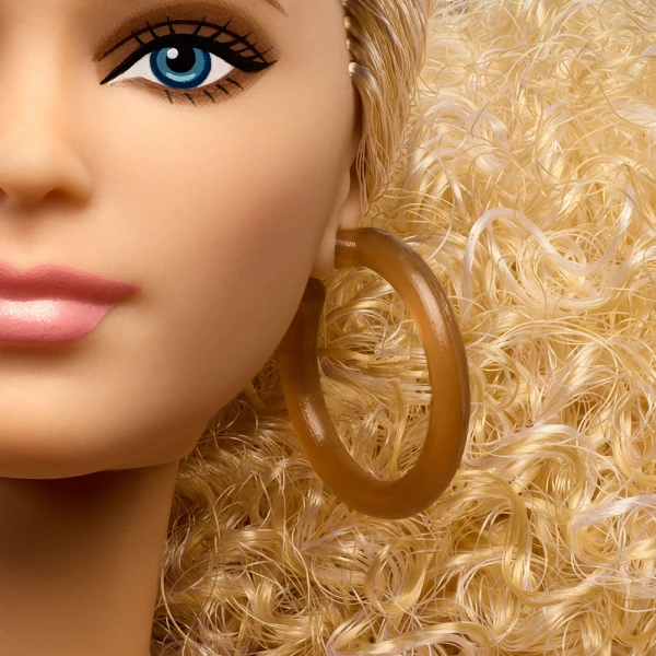 BARBIE BASICS ΚΟΥΚΛΑ ΞΑΝΘΙΑ ΣΓΟΥΡΑ ΜΑΛΛΙΑ