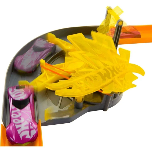 HOT WHEELS TRACK BUILDER DELUXE SET