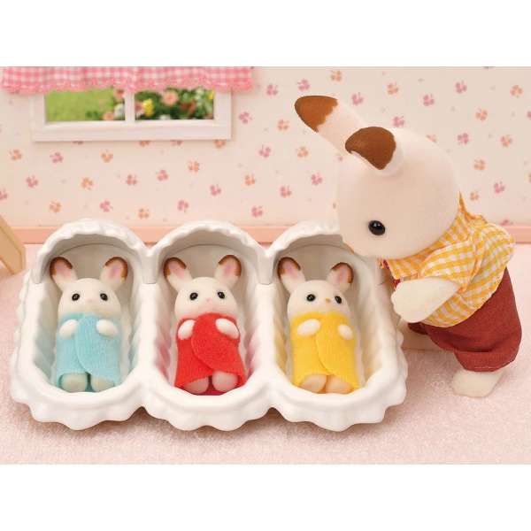 THE SYLVANIAN FAMILIES TRIPLETS CARE SET 5532