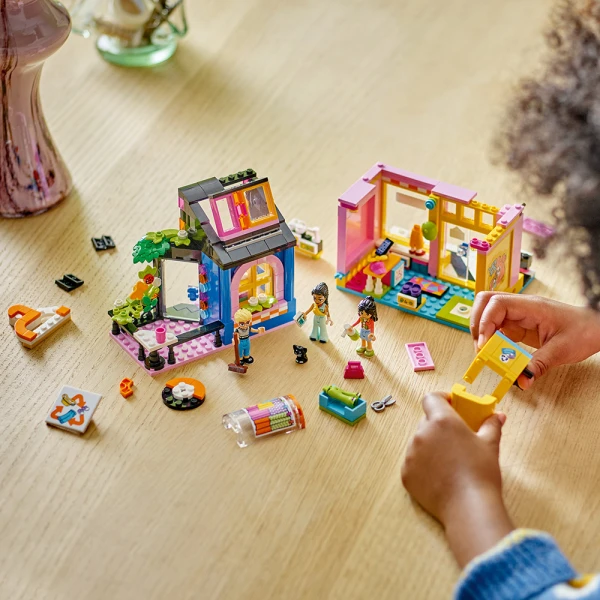 LEGO® FRIENDS VINTAGE FASHION STORE