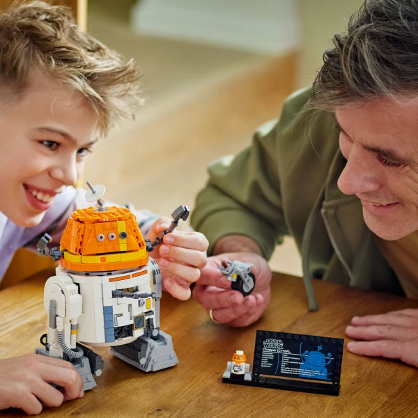LEGO® STAR WARS™ CHOPPER (C1-10P)™ ASTROMECH DROID