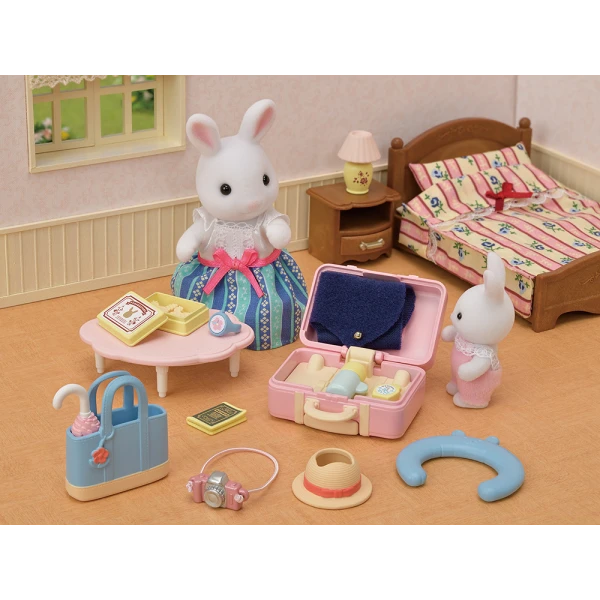 THE SYLVANIAN FAMILIES WEEKEND TRAVEL SET SNOW RABBIT MOTHER 5641