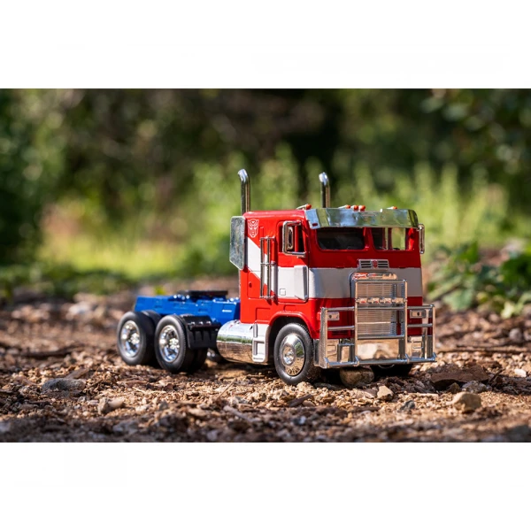 ΑΥΤΟΚΙΝΗΤΟ 1:24 TRANSFORMERS T7 OPTIMUS PRIME