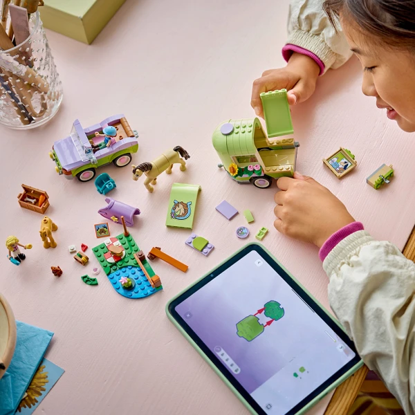LEGO® FRIENDS ΤΡΕΙΛΕΡ ΓΙΑ ΆΛΟΓΟ & ΠΟΥΛΑΡΑΚΙ