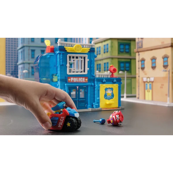 SUPERZINGS PLAYSET POLICE STATION FOR AGES 3+