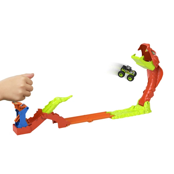 HOT WHEELS MONSTER TRUCKS SNAKE SLAM TAKEDOWN
