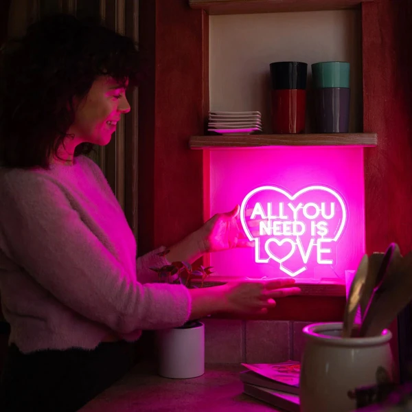LEGAMI NEON EFFECT LED ΠΙΝΑΚΙΔΑ - IT\'S A SIGN - ALL YOU NEED IS LOVE